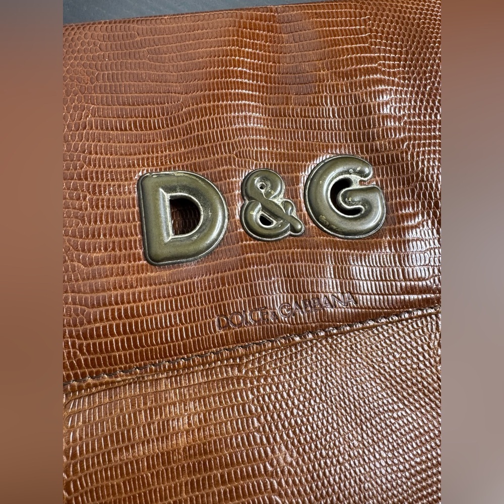 Dolce & Gabbana Brown Textured Leather Shoulder Bag with Dark Brown Handle - Picture 2 of 12